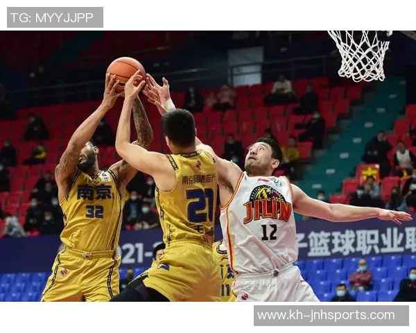 英超篮球意识排行榜南京篮球队荣获第二名展现出色团队实力与战术素养 英超篮球意识排行榜南京篮球队荣获第二名展现出色团队实力与战术素养