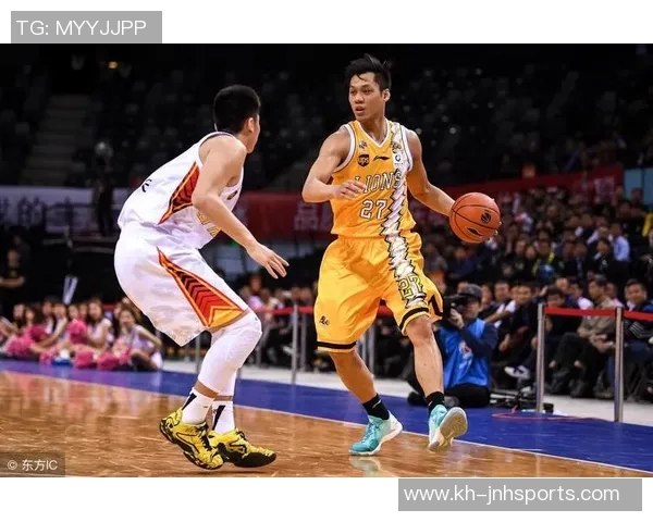 深圳篮球队进攻策略分析及其得失总结探讨